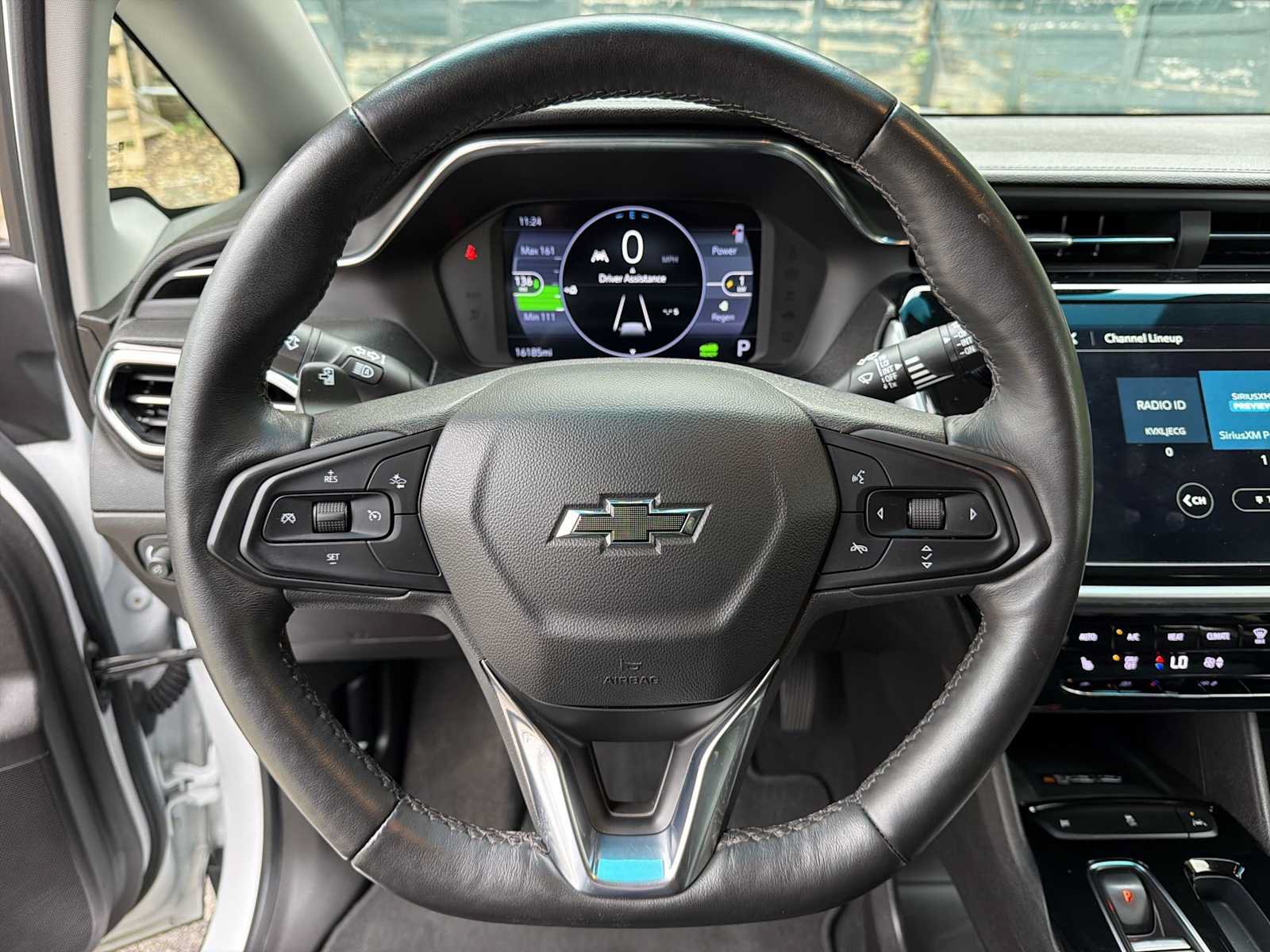 Used 2023 Chevrolet Bolt LT w/ Infotainment Package FWD image 13