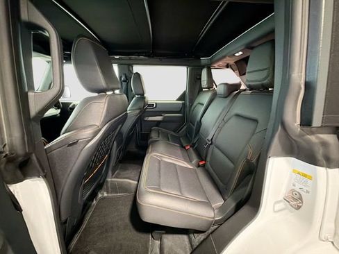 Used 2023 Ford Bronco Badlands AWD/4WD image 22