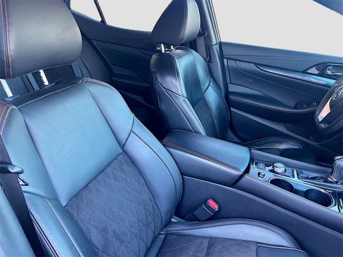 Used 2022 Nissan Maxima SR w/ Sport Mat Group image 29