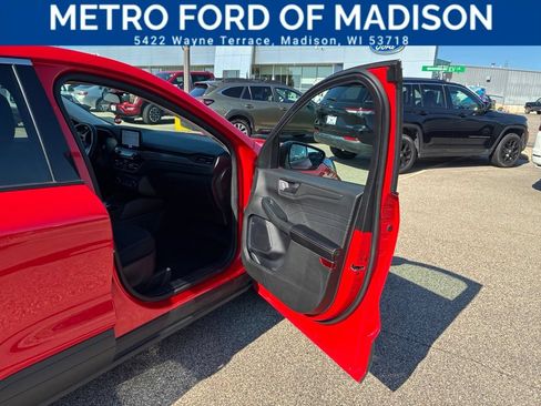 Used 2024 Ford Escape Active AWD/4WD image 42