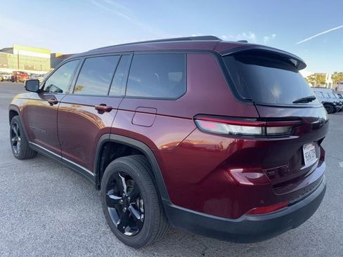 Used 2021 Jeep Grand Cherokee L Laredo image 7