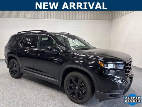 Used 2025 Honda Pilot Black Edition image 1