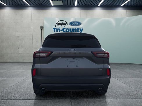 Used 2025 Ford Escape ST-Line w/ Equipment Group 301A image 5