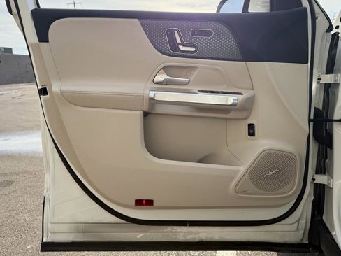 Used 2024 Mercedes-Benz EQB 250+ w/ Winter Package image 19