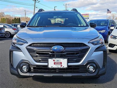 Certified 2025 Subaru Outback Premium image 2