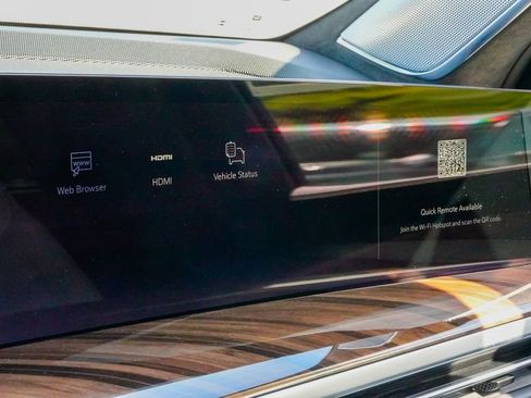 New 2026 Cadillac Escalade ESV Platinum Sport w/ LPO, ONYX Package image 20