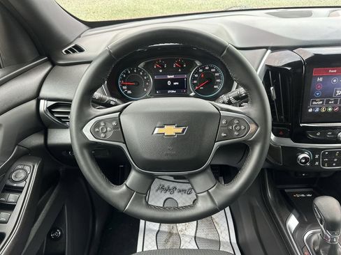 Used 2023 Chevrolet Traverse LT AWD/4WD image 14