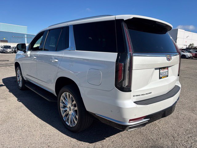Used 2023 Cadillac Escalade Premium Luxury AWD/4WD image 6