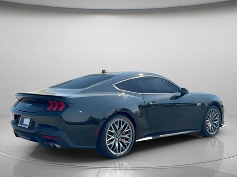 Used 2024 Ford Mustang GT Premium image 7