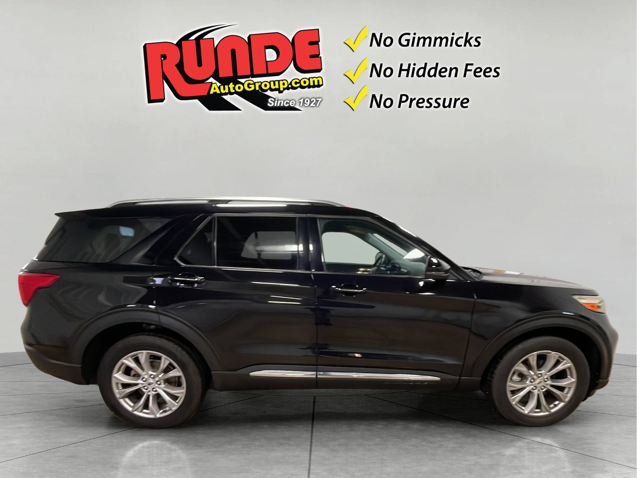 Used 2023 Ford Explorer Limited w/ Equipment Group 301A AWD/4WD image 7