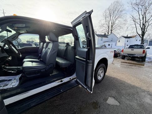 Used 2014 Ford F350 XL w/ Power Equipment Group image 24