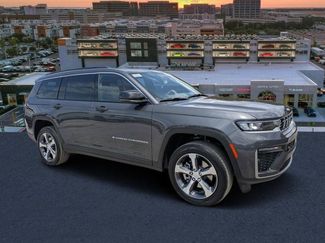 New 2026 Jeep Grand Cherokee L Limited w/ Luxury Tech Group II AWD/4WD video 1
