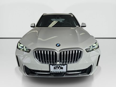 Used 2026 BMW X5 xDrive40i AWD/4WD image 8