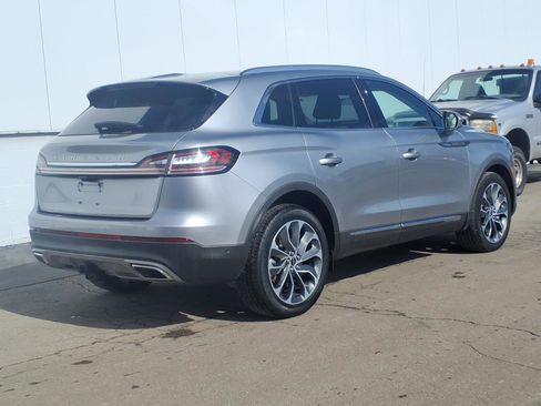 Certified 2022 Lincoln Nautilus Reserve w/ Equipment Group 201A image 6