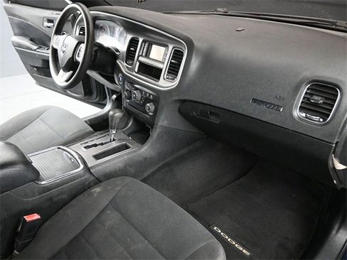 Used 2012 Dodge Charger SE image 25