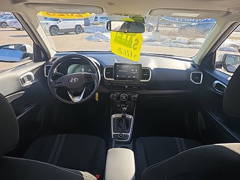 Certified 2023 Hyundai Venue SEL image 30