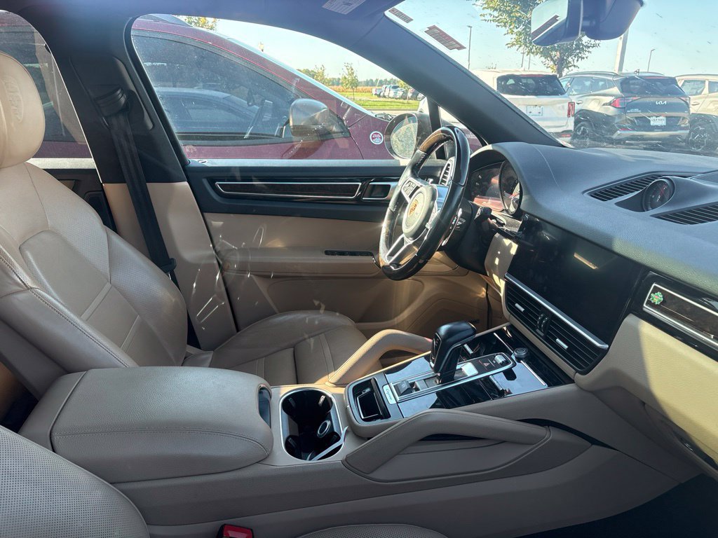 Used 2019 Porsche Cayenne AWD/4WD image 26