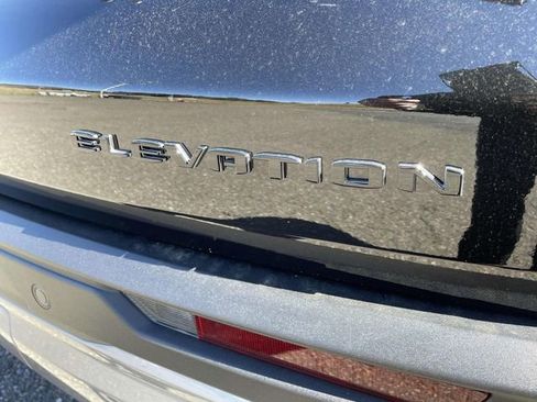 New 2025 GMC Acadia Elevation w/ Elevation Premium Package image 9