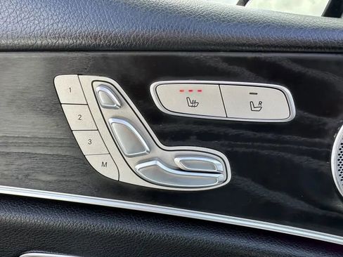Used 2019 Mercedes-Benz E 300 image 42