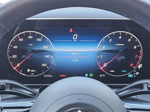 Certified 2025 Mercedes-Benz GLC 300 4MATIC image 16