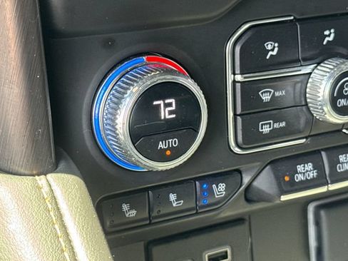 Used 2023 GMC Yukon AT4 w/ Technology Package AWD/4WD image 25