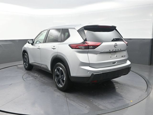 Used 2024 Nissan Rogue SV AWD/4WD image 6