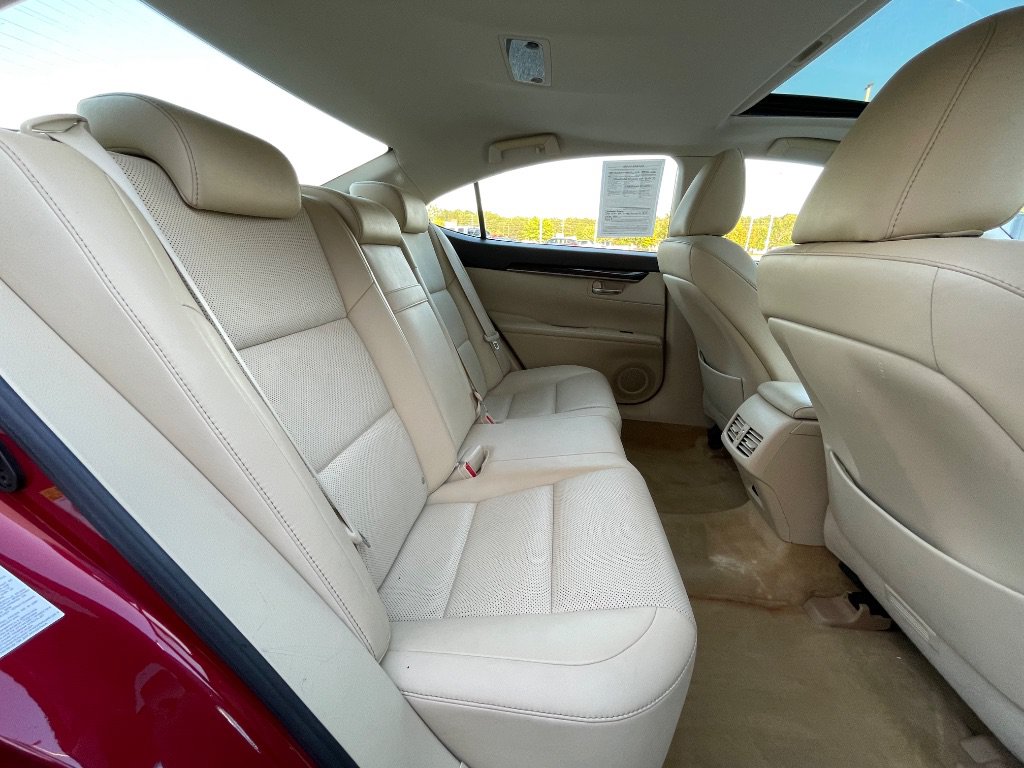 Used 2014 Lexus ES 350 w/ Premium Package FWD image 23