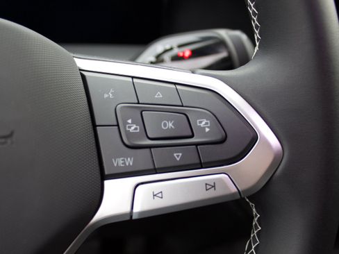 New 2026 Volkswagen Tiguan S image 16