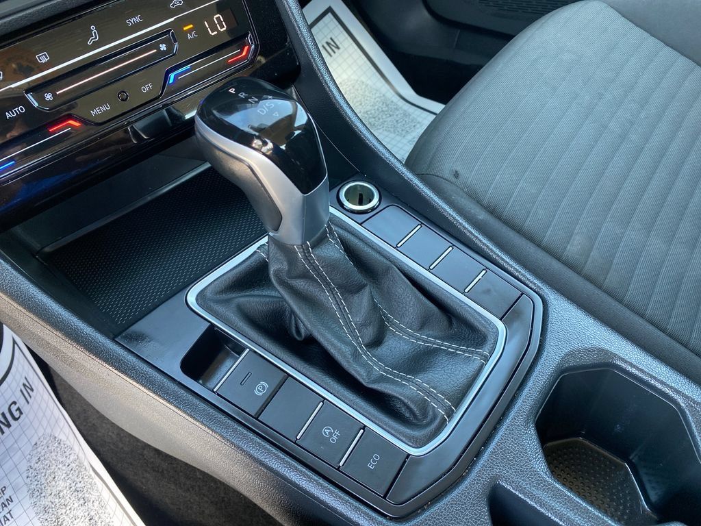 Used 2025 Volkswagen Jetta S FWD image 25