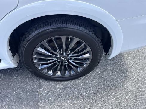 Used 2022 INFINITI QX80 Sensory w/ Cargo Package AWD/4WD image 14