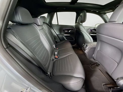 Used 2026 Mercedes-Benz GLC 300 4MATIC image 28
