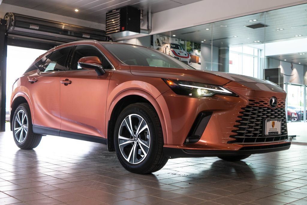 Used 2025 Lexus RX 350 Premium w/ Accessory Package FWD image 1