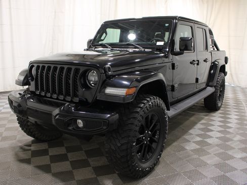 Used 2023 Jeep Gladiator Overland AWD/4WD image 35