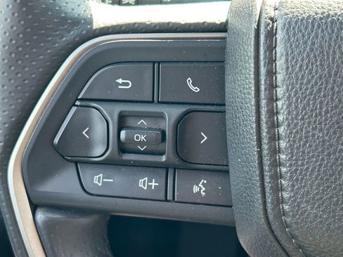 Certified 2025 Toyota 4Runner TRD Off-Road AWD/4WD image 38