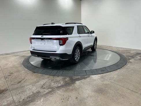New 2026 Ford Explorer Active w/ Active Comfort Package image 5