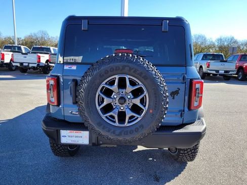 New 2025 Ford Bronco Badlands image 36