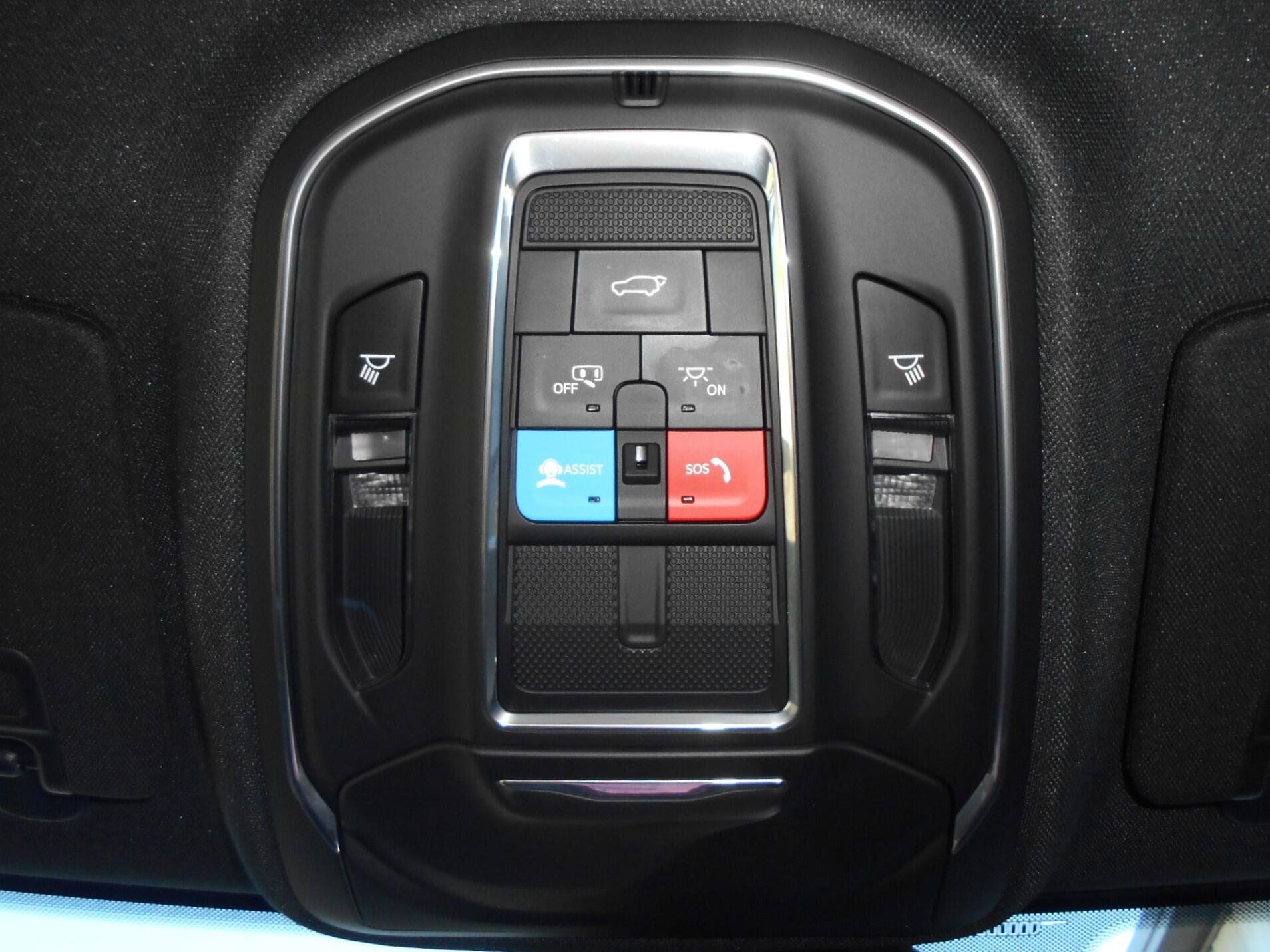 Used 2023 Jeep Grand Cherokee Limited AWD/4WD image 13