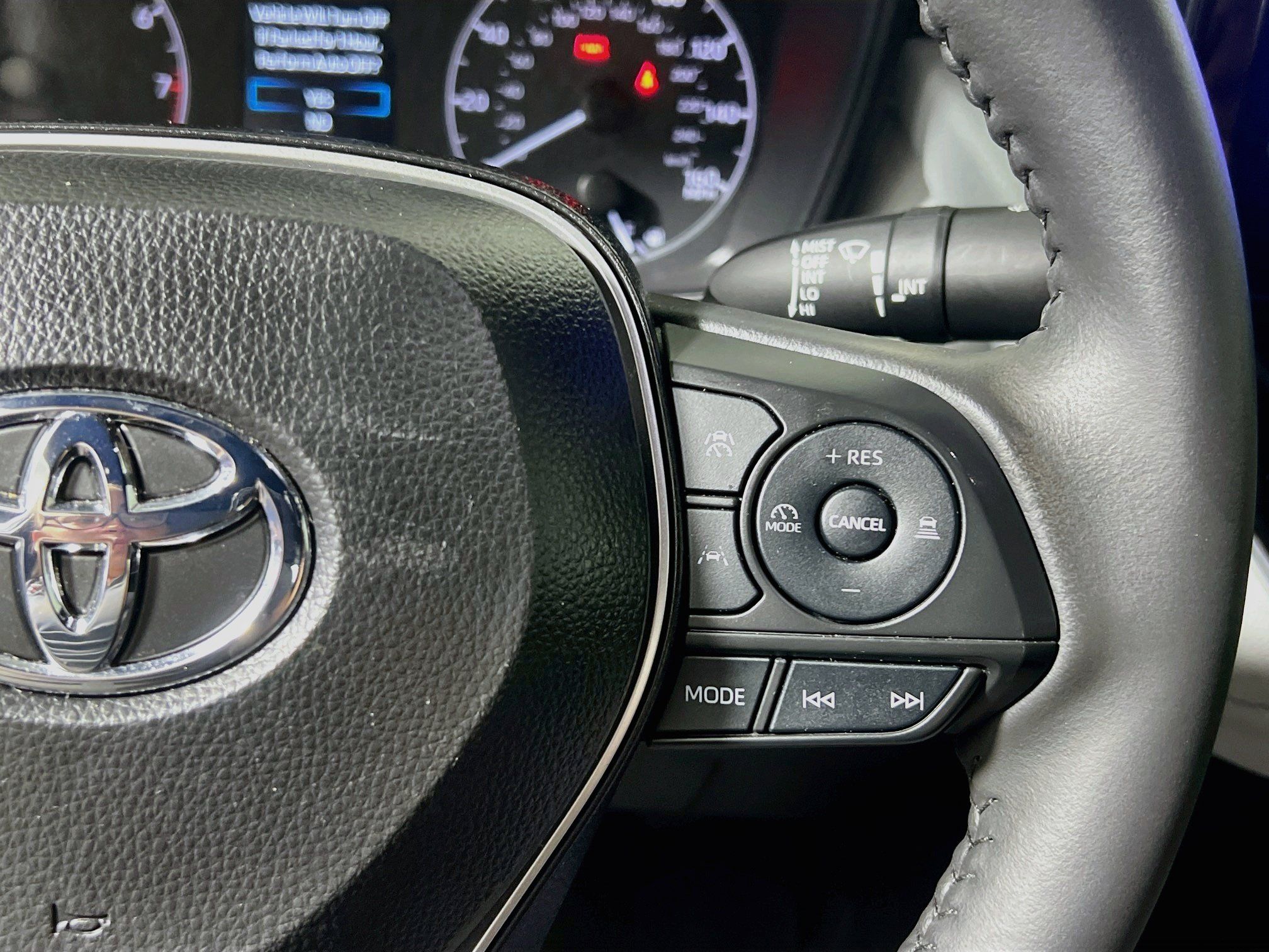 Used 2024 Toyota Corolla SE FWD image 19