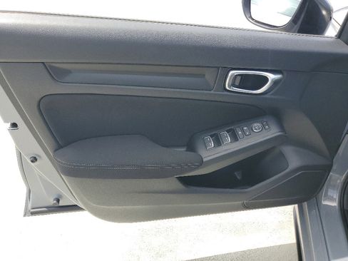 Used 2025 Honda Civic Sport image 18