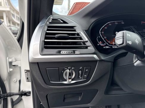 Used 2023 BMW X3 sDrive30i w/ Premium Package image 32