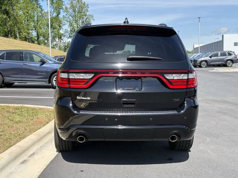 Used 2023 Dodge Durango R/T w/ Hemi Orange Plus Package AWD/4WD image 10