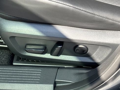Certified 2023 Nissan Rogue SV w/ SV Premium B Package FWD image 18