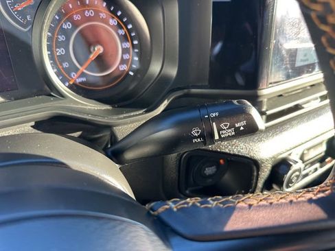 Used 2024 Jeep Gladiator Sport image 23