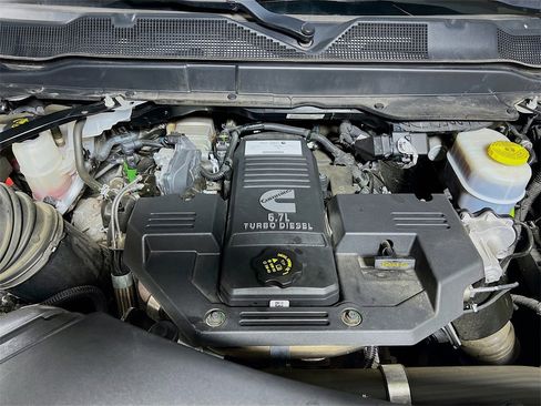 Used 2022 RAM 2500 Big Horn image 26