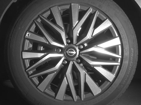 Used 2025 Nissan Altima 2.5 SV FWD image 12