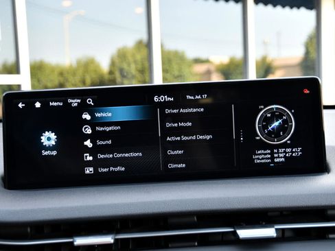 Used 2025 Genesis GV70 2.5T image 17