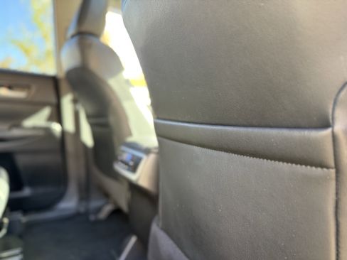 Used 2017 Toyota Highlander XLE image 39