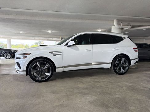 Used 2025 Genesis GV80 3.5T Prestige image 2