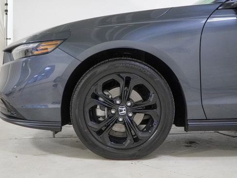 Certified 2025 Honda Accord SE image 15