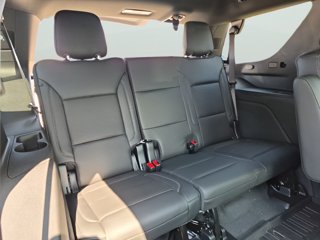 New 2026 GMC Yukon Denali w/ Denali Reserve Package AWD/4WD image 36